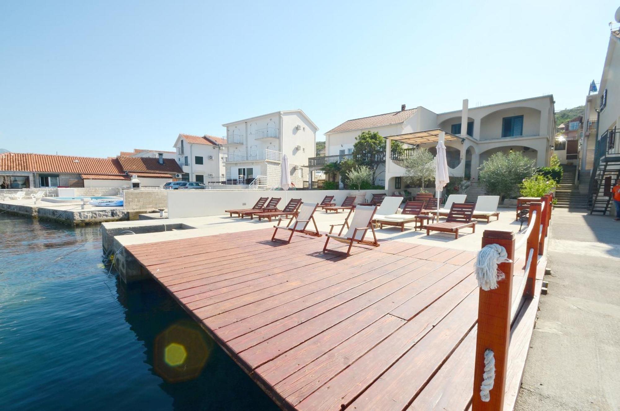 Apartments Dubravcevic Tivat Exterior foto