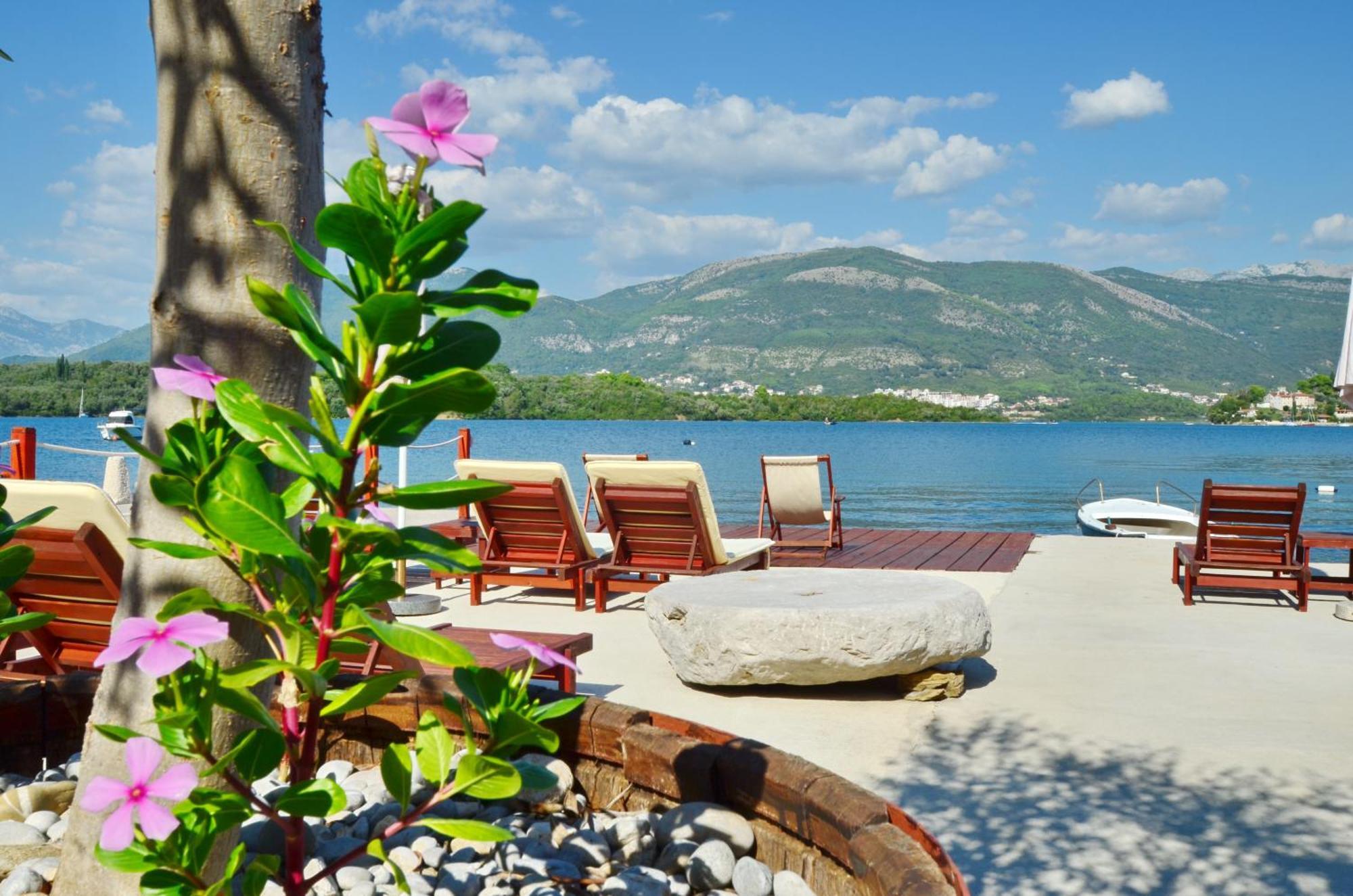 Apartments Dubravcevic Tivat Exterior foto